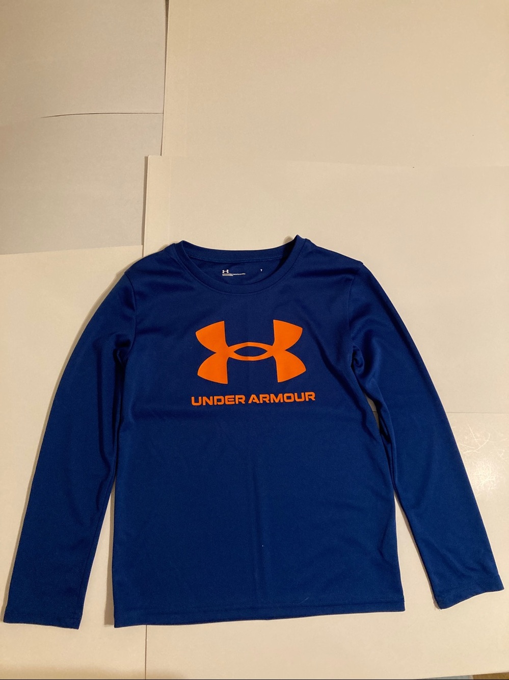 Under Armour Boys Royal Blue/Neon Orange Logo Long Sleeve Tee
Shirt. Size 7.